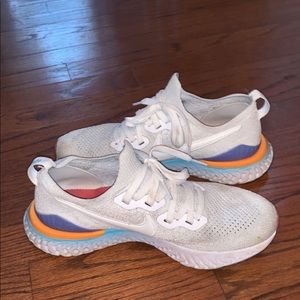 Nike Epic React Flyknit 2